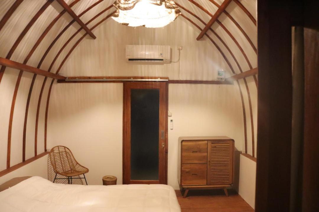 Outside Bungalow Sekongkang Εξωτερικό φωτογραφία